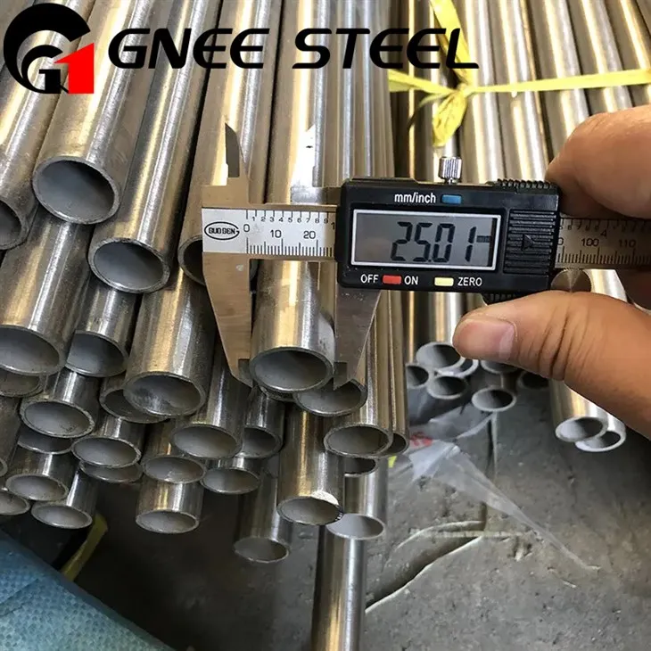 ডুপ্লেক্স UNS N08020 UNS S32760 খাদ পাইপ